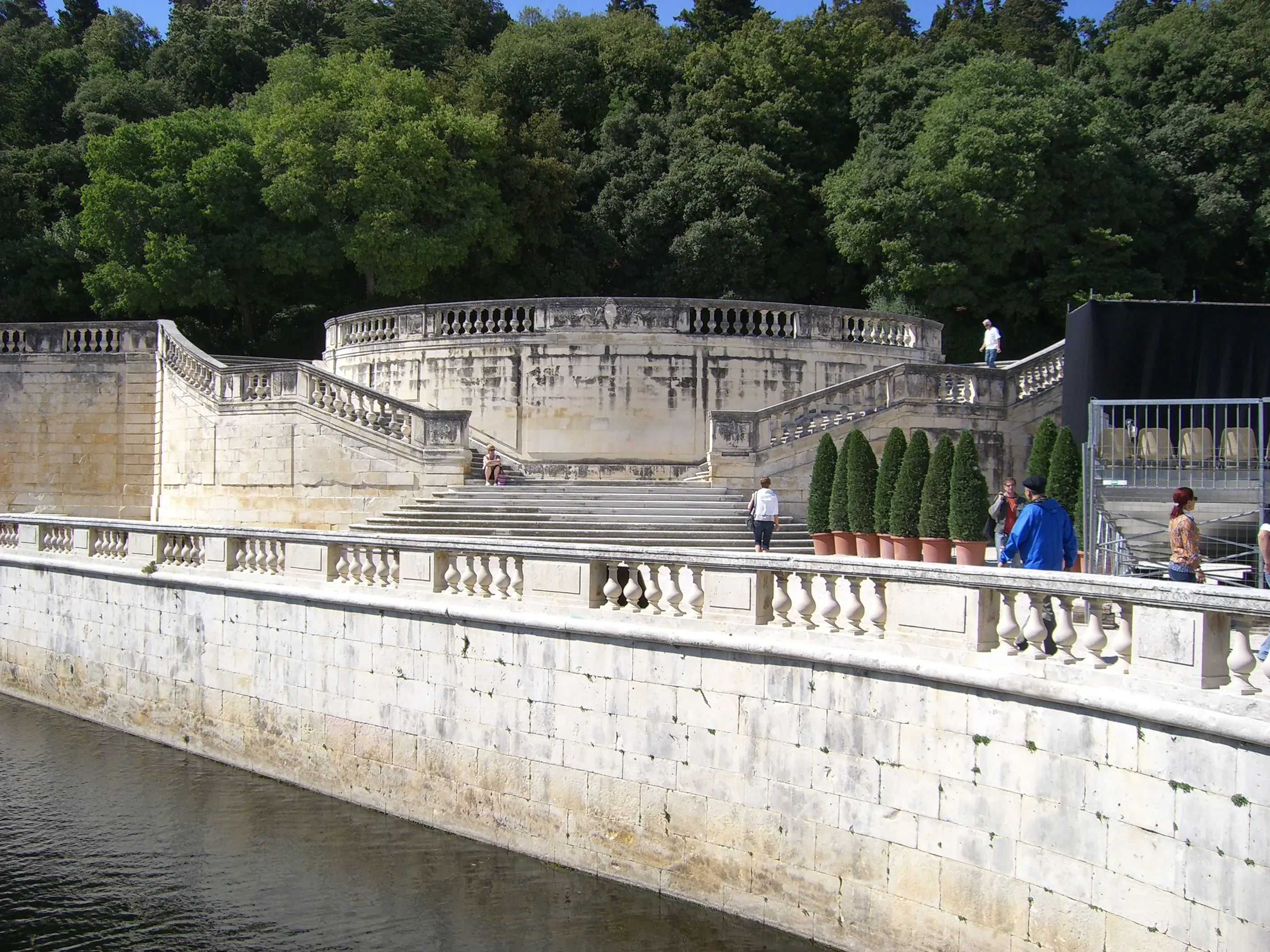 2006 Jun - Jardin de La Fontaine - Nîmes